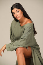 Load image into Gallery viewer, Colour Block Gauze Wide Crewneck Sweatshirt