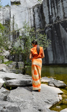 Cargar imagen en el visor de la galería, New Dye Maxi Skirt - ORANGE TIE DYE
