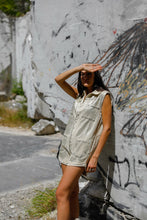 Cargar imagen en el visor de la galería, Iridescent Denim Playsuit - CREAM
